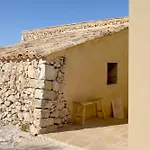 Casa Imayah Charming Bed & Breakfast 4*